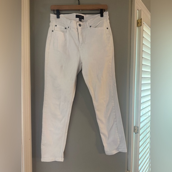 Banana Republic White Girlfriend Jeans Women’s Size 28 / 6 Slim Distressed - Picture 1 of 7